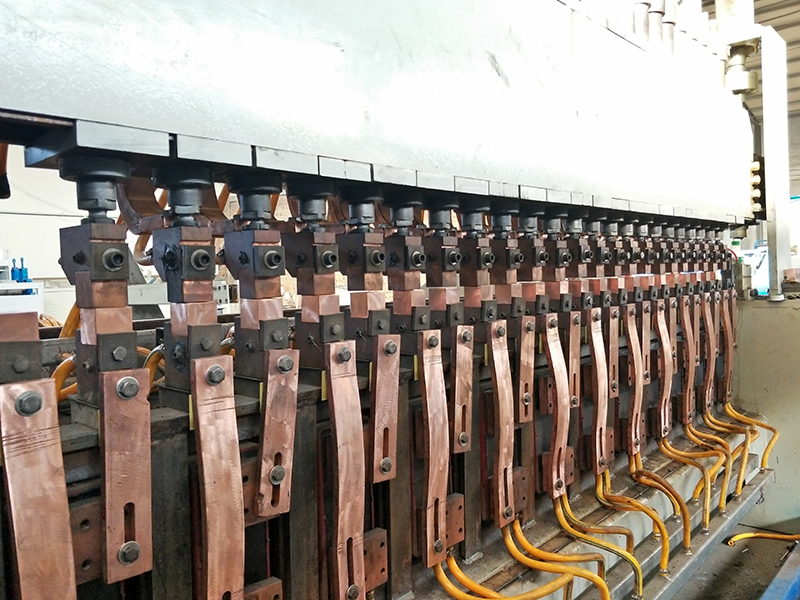 6-12mm鋼筋網(wǎng)排焊機(jī) 6-12mm鋼筋網(wǎng)排焊機(jī)